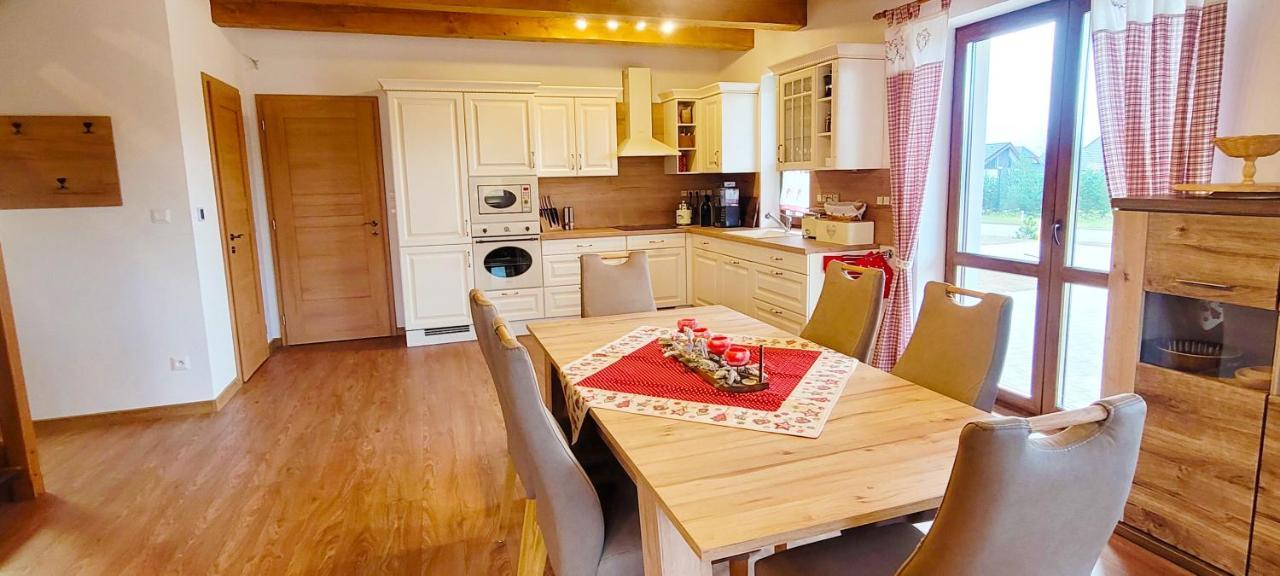 Chalupa Cesky Stit Vysoke Tatry Stara Lesna Bagian luar foto